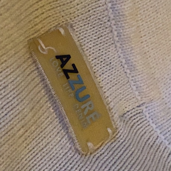 Sweater - Picture 6 of 9